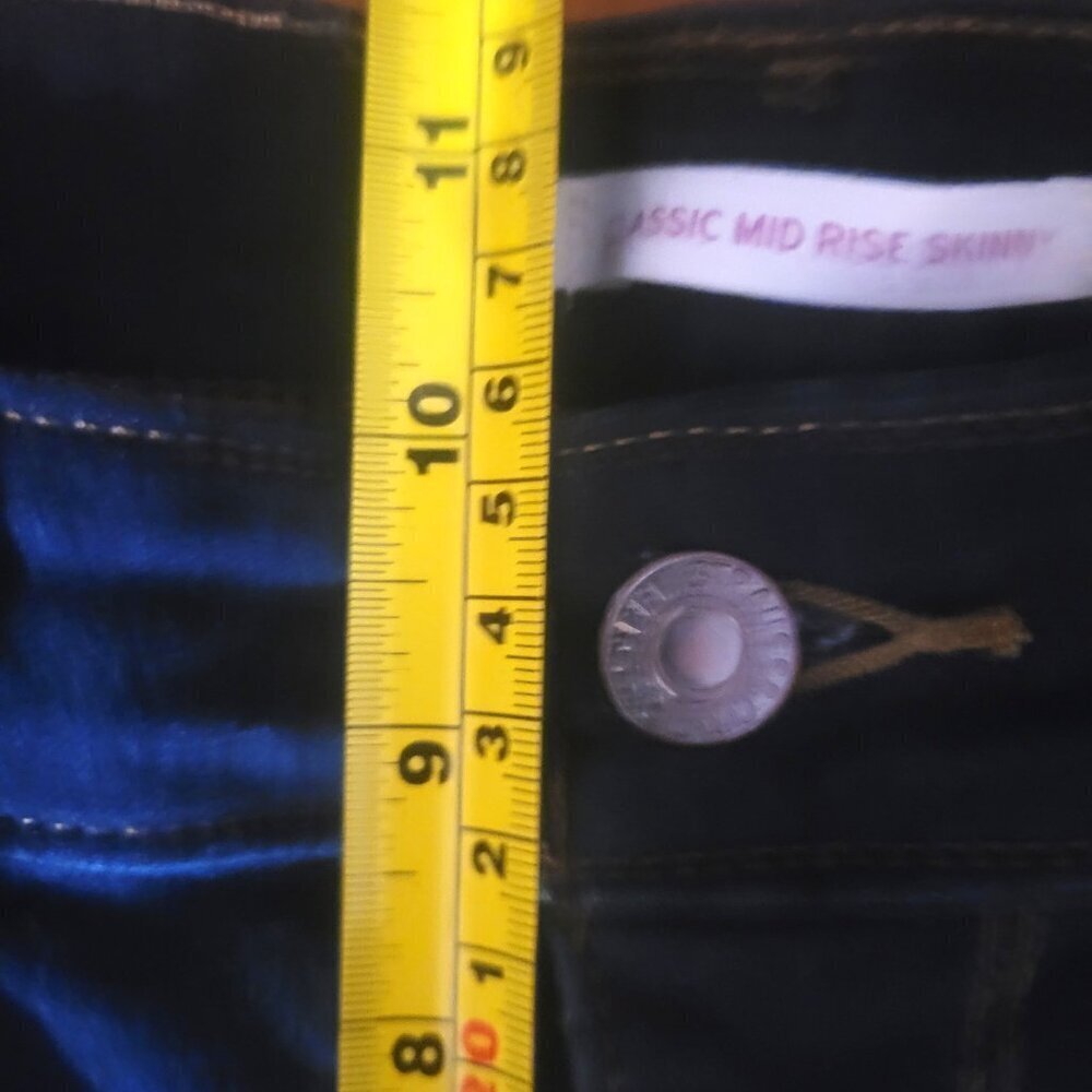 Levi's Classic Mid Rise Skinny Ankle Jean - Dark Wash - Size 29 - Picture 11 of 11